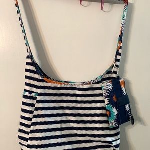 Thirty one Crossbody
